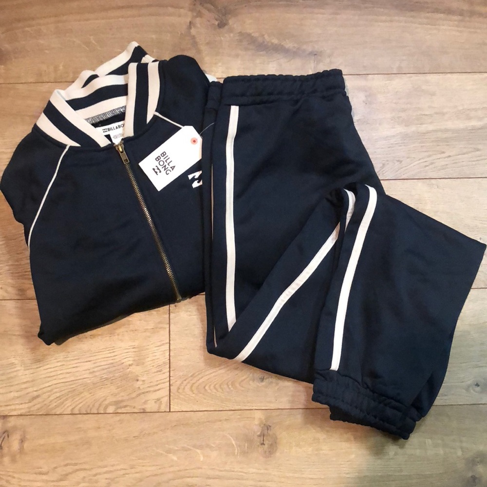 NWT Billabong Athletic Joggers